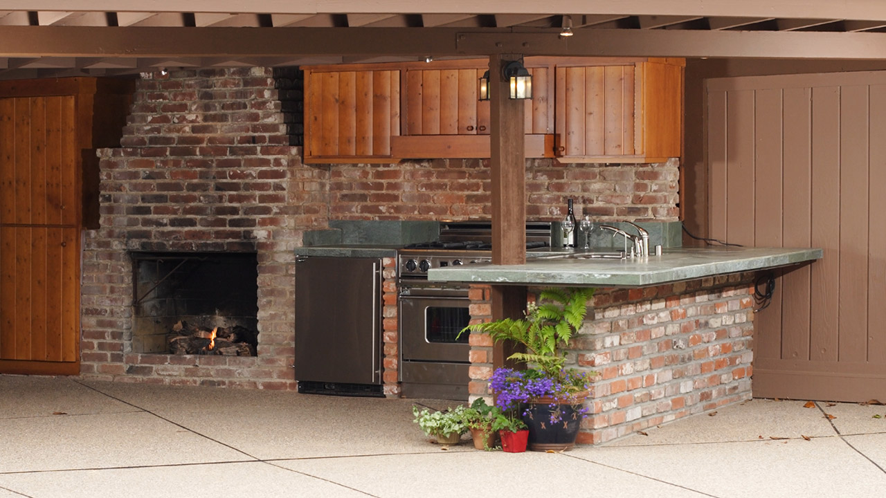6-things-to-consider-when-designing-an-outdoor-kitchen-utilities